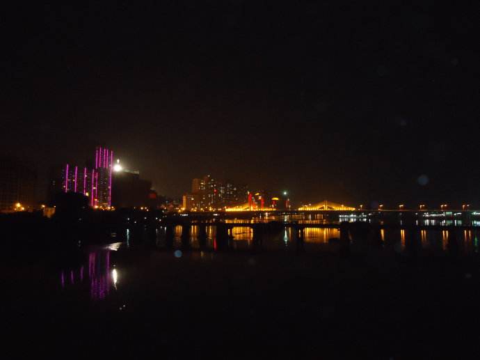 龙海论坛1.jpg